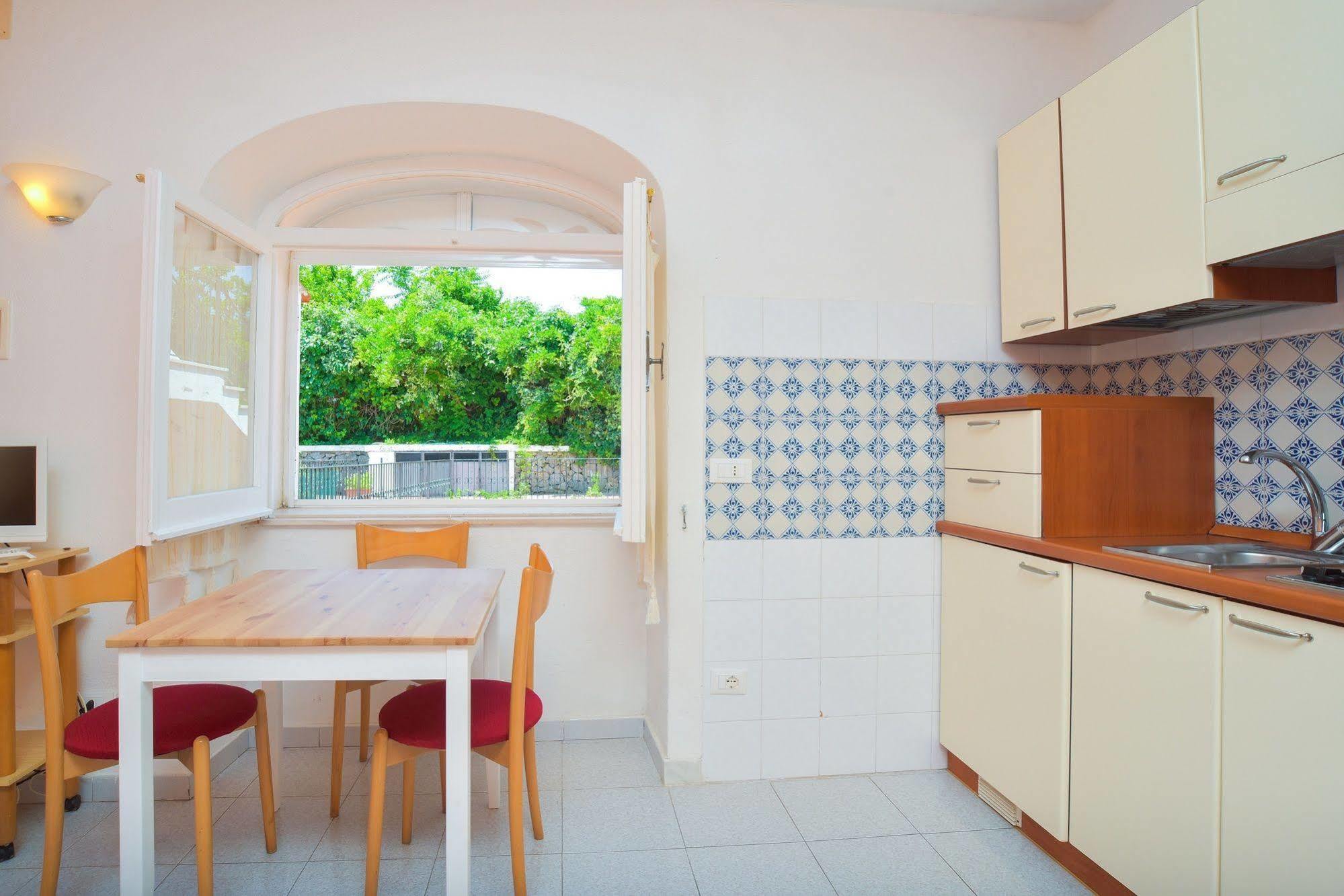 Residence Aegidius Искья Экстерьер фото